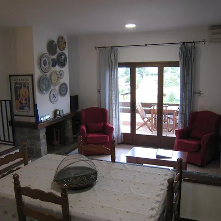 Prázdninový dům Casa Familiar Tranquila Con Piscina, Jardin Privado, Barbacoa Y Vista Al Castillo Y Montanas - Es-323-14