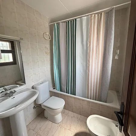 Prázdninový dům Casa Familiar Tranquila Con Piscina, Jardin Privado, Barbacoa Y Vista Al Castillo Y Montanas - Es-323-14 *